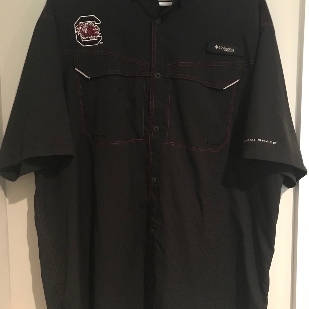 Men’s large Columbia fishing shirt USC logo.